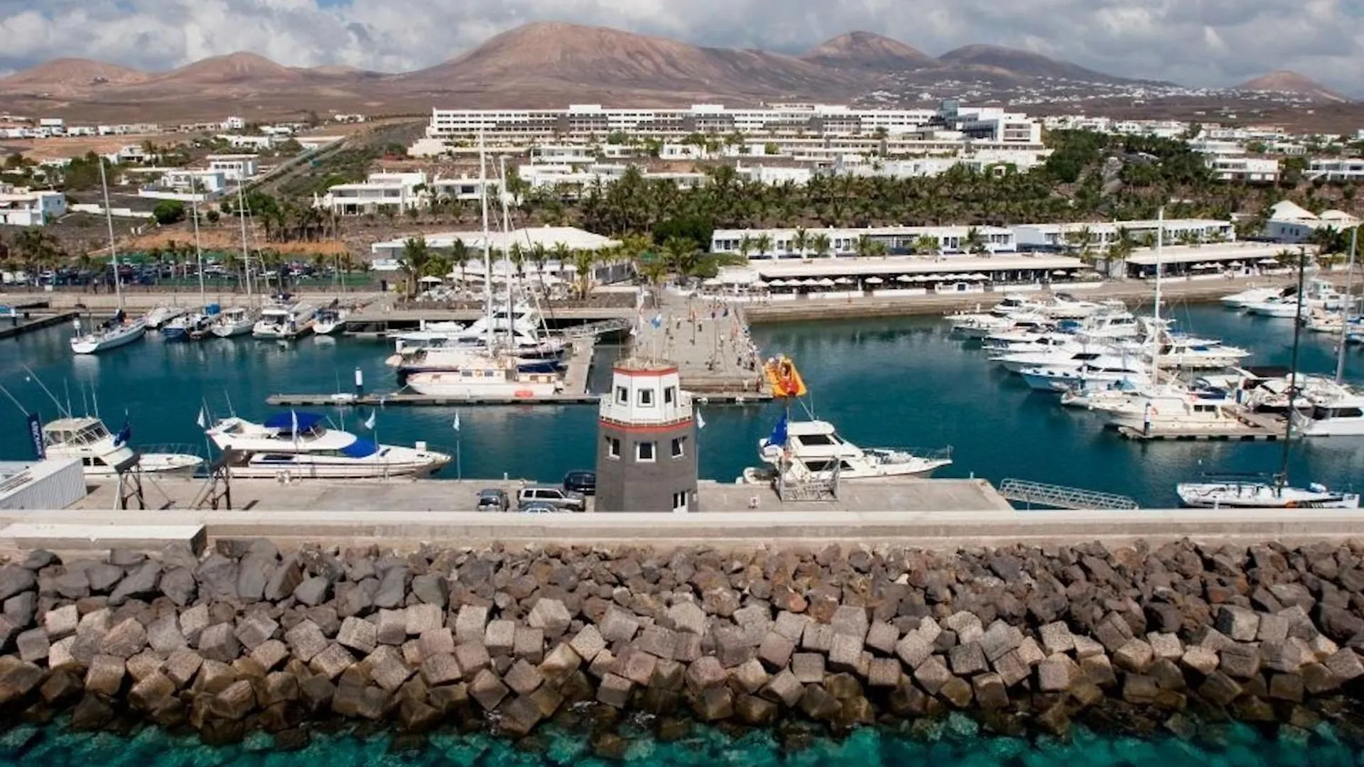 Seajay Puerto Del Carmen Lanzarote